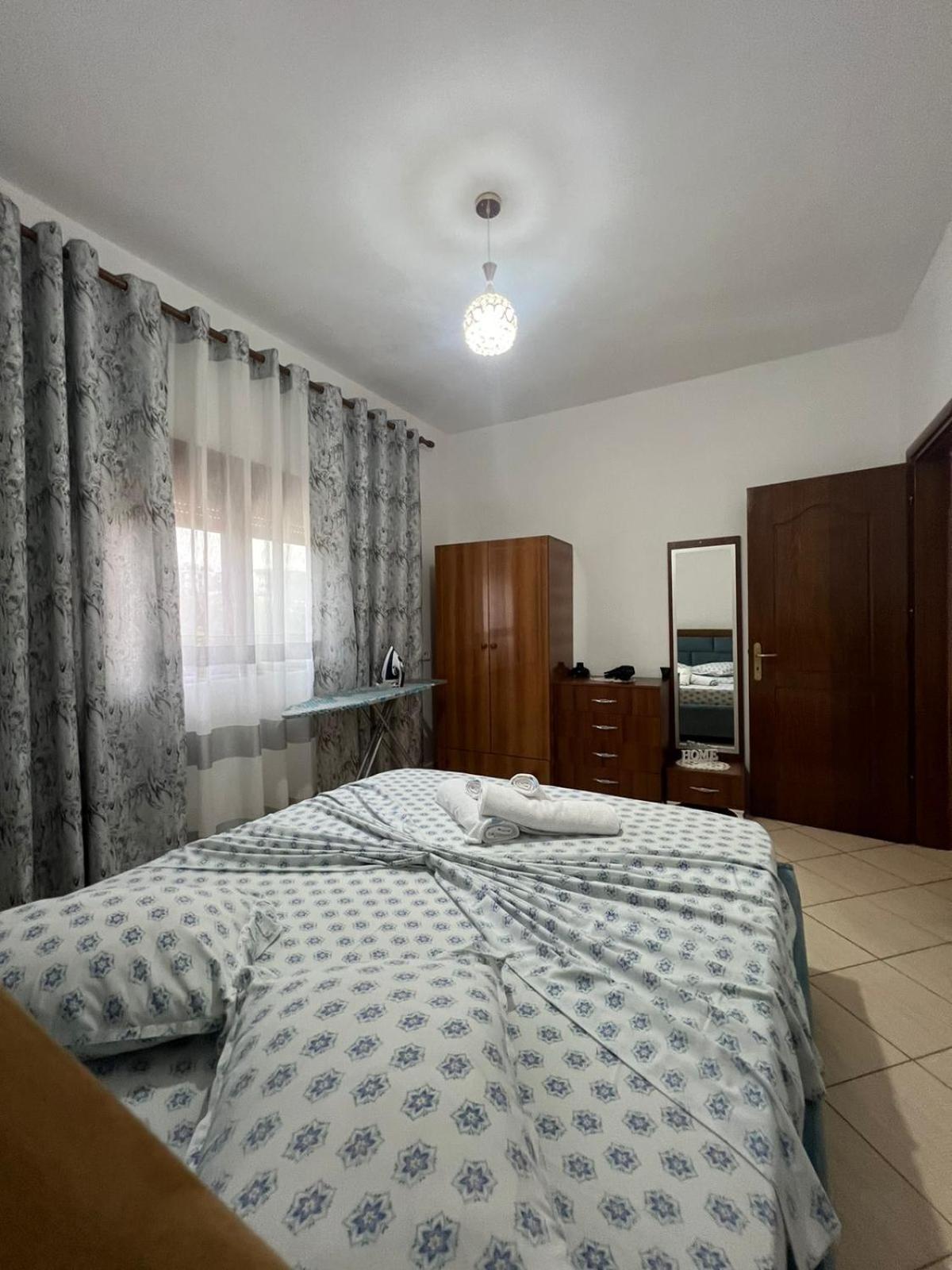 Teo Apartment ซารานเดอ ภายนอก รูปภาพ