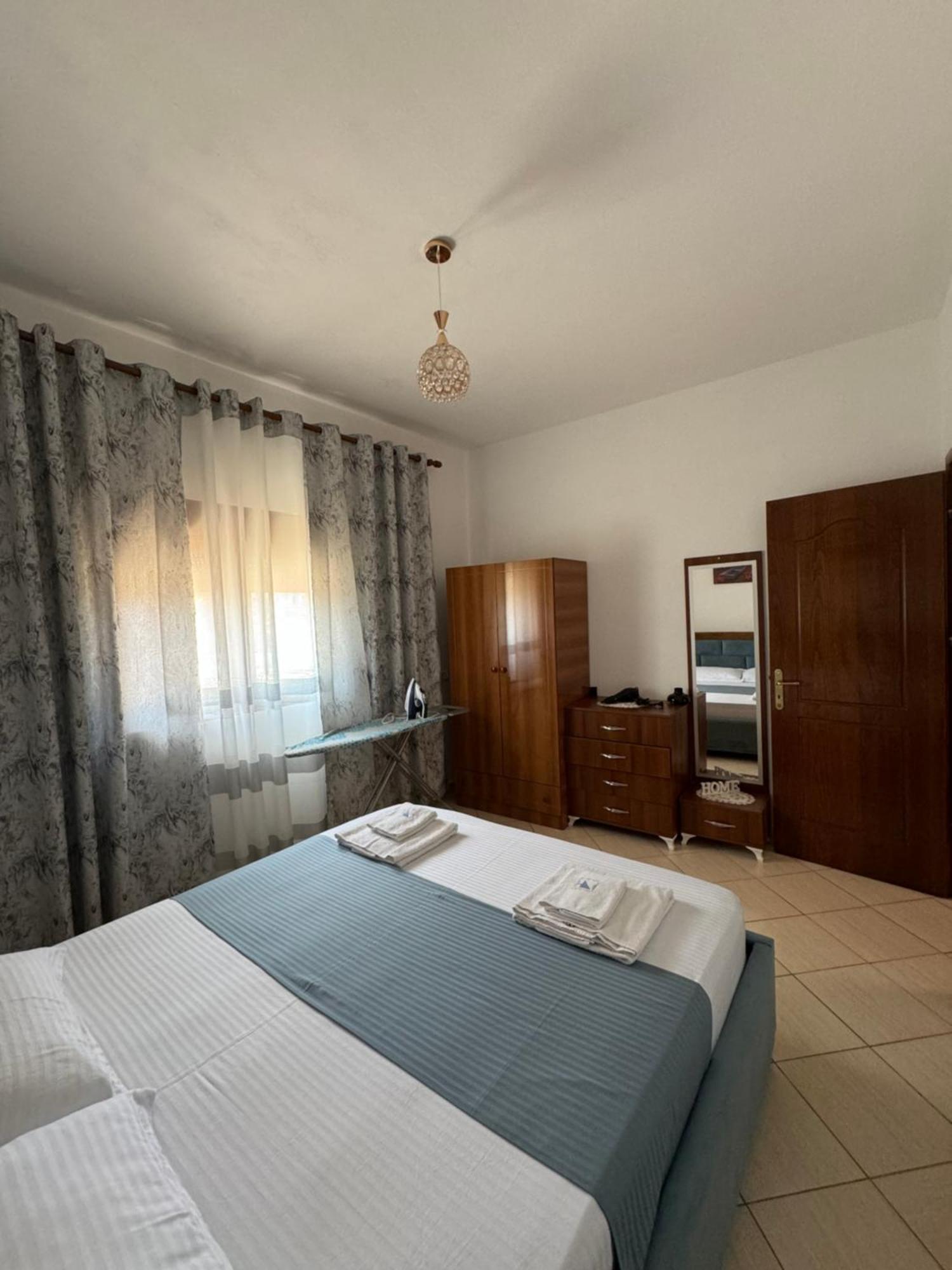 Teo Apartment ซารานเดอ ภายนอก รูปภาพ