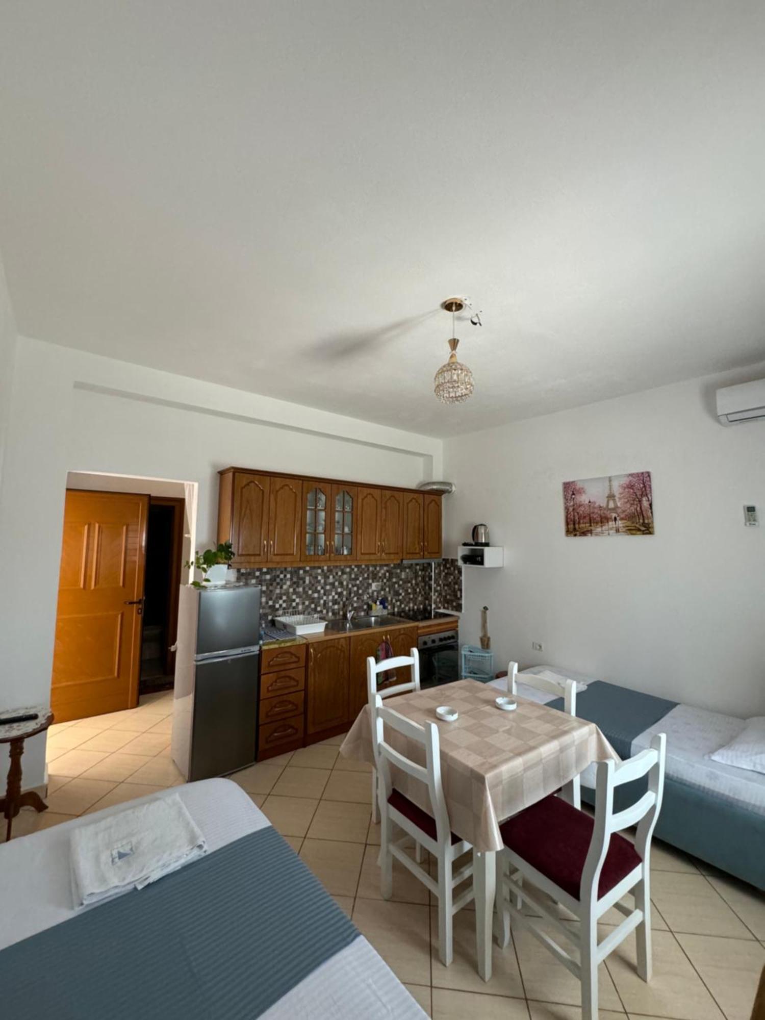 Teo Apartment ซารานเดอ ภายนอก รูปภาพ